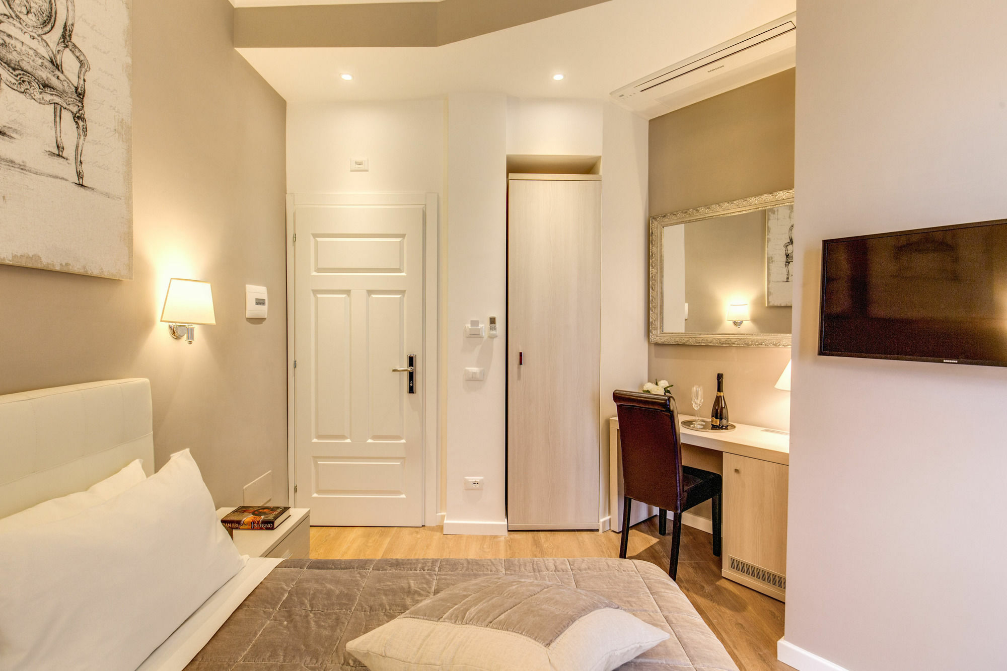 The Bridge Suites Roma Dış mekan fotoğraf